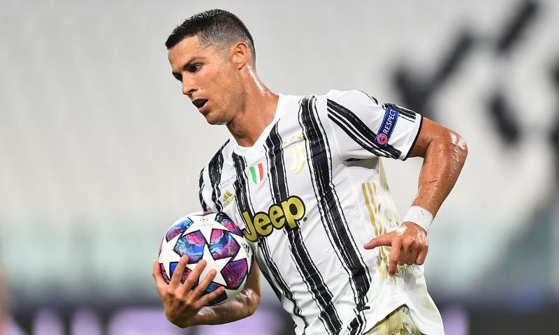 Cristiano Ronaldo - Cầu thủ số 7 huyền thoại của thế kỷ 21