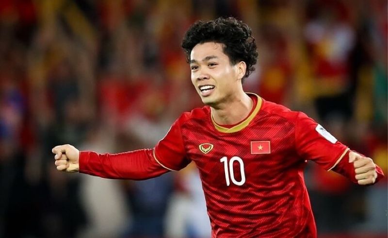 Nguyễn Công Phượng - Mức lương của cầu thủ bóng đá Việt Nam